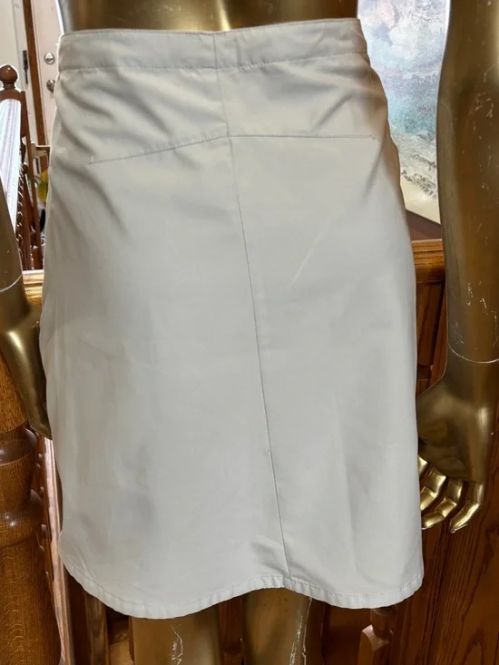 Patagonia White Mini Skirt — Clean A-Line tech-skort. - Picture 8 of 15